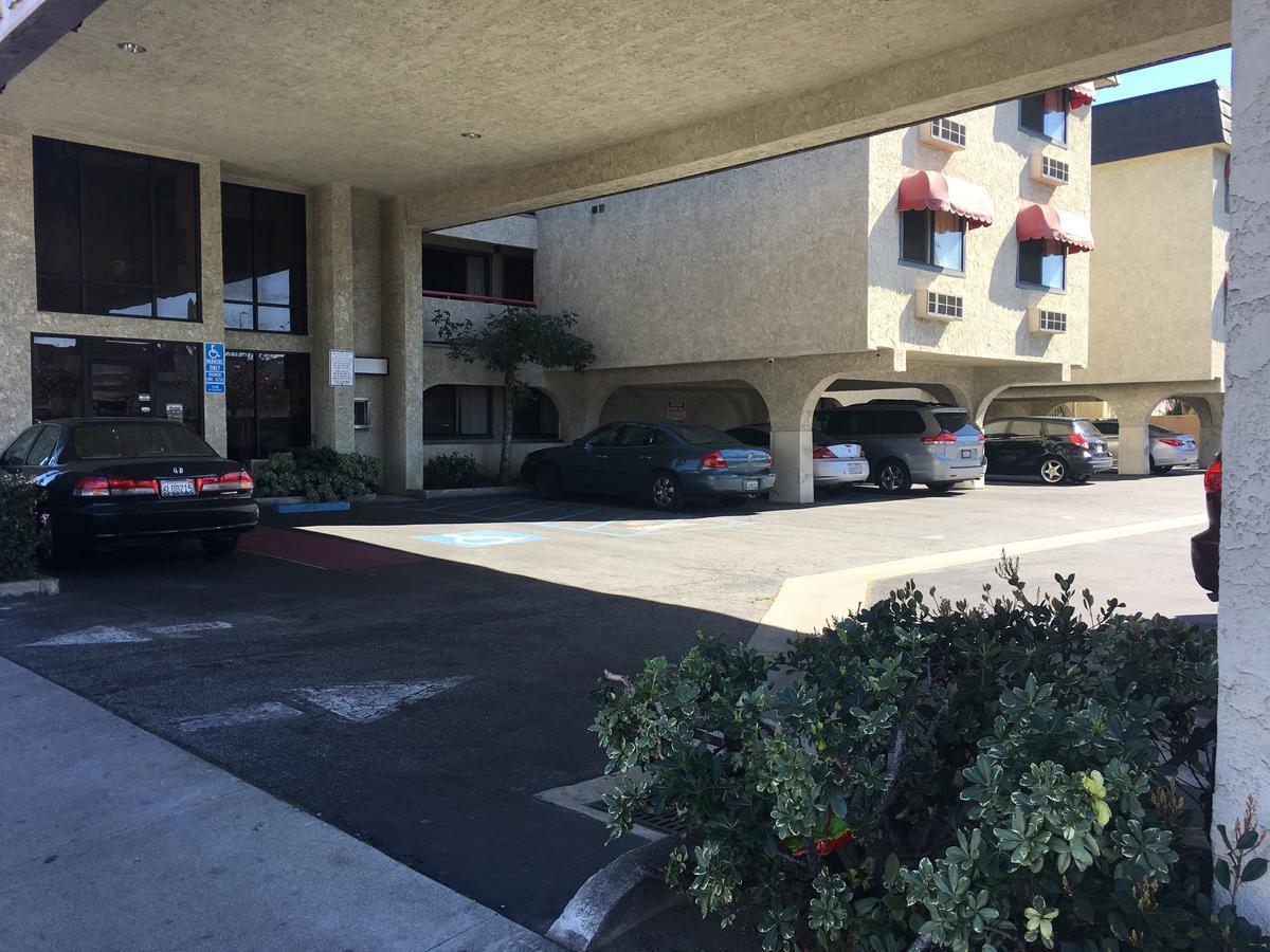 Grand Inn財神客棧 Monterey Park Exteriör bild
